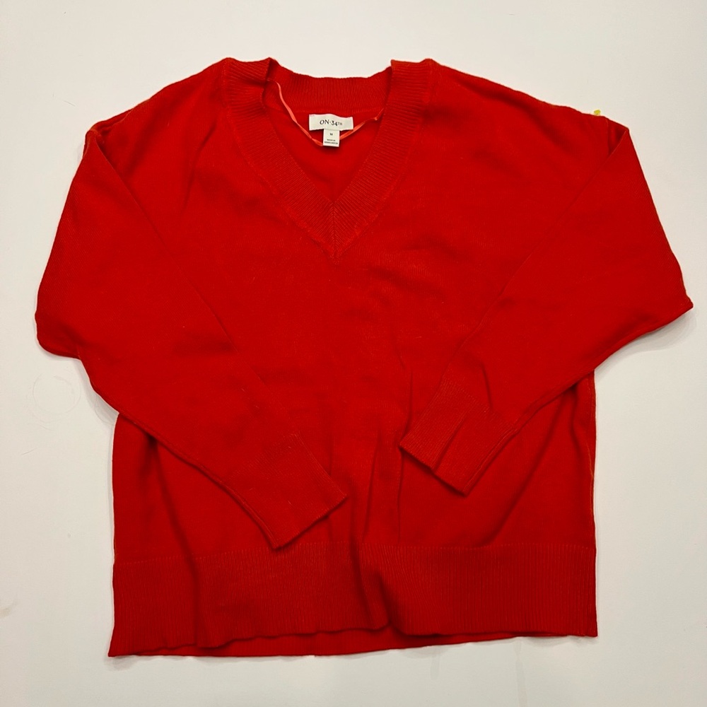 On 3th Red Women’s Medium Sweater Like New